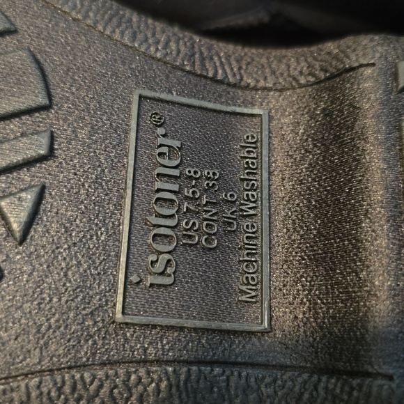 ISOTONER BRAND WOMEN'S GRAY AND BLACK FAUX FUR ANKLE BOOTS SIZE MEDIUM 7… - Picture 6 of 13